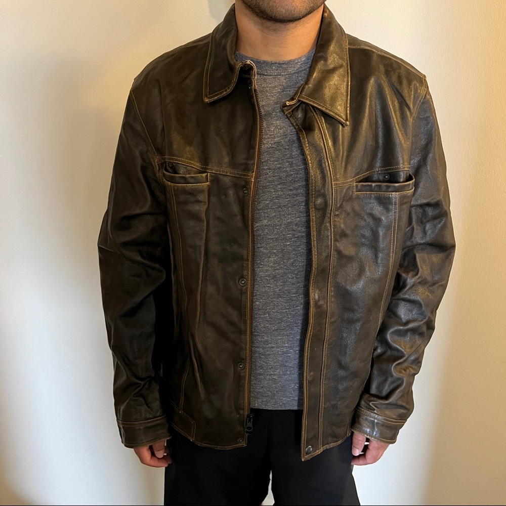 GAP from 2001, Y2K era jacket, black leather perfectly broken in. Size M.